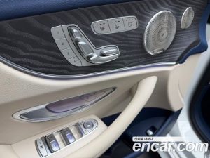 Mercedes-Benz E-Class E450 4MATIC Cabriolet 2023 года из Южной Кореи