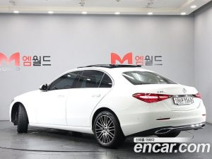 Mercedes-Benz C-Class C200 Avantgarde 2025 года из Южной Кореи