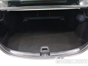 Mercedes-Benz C-Class C200 Avantgarde 2025 года из Южной Кореи