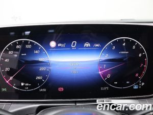 Mercedes-Benz C-Class C200 Avantgarde 2025 года из Южной Кореи