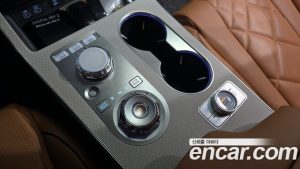 Genesis GV80 2.5T Бензин AWD 2024 года из Южной Кореи