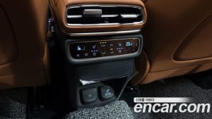 Genesis GV80 2.5T Бензин AWD 2024 года из Южной Кореи