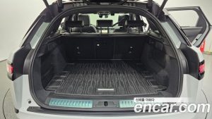 Land Rover Range Rover Velar 3.0 P400 Dynamic HSE 2025 года из Южной Кореи