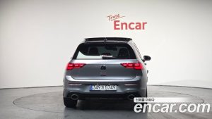 Volkswagen Golf 2.0 GTI 2024 года из Южной Кореи