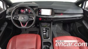 Volkswagen Golf 2.0 GTI 2024 года из Южной Кореи
