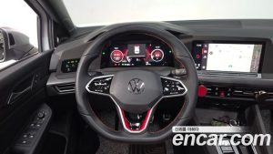 Volkswagen Golf 2.0 GTI 2024 года из Южной Кореи