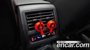 Volkswagen Golf 2.0 GTI 2024 года из Южной Кореи