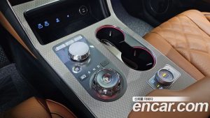 Genesis GV80 2.5T Бензин AWD 2025 года из Южной Кореи