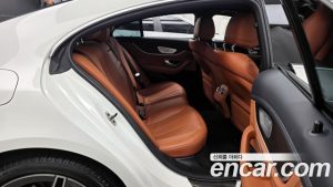 Mercedes-Benz CLS-Class CLS300d 4MATIC 2023 года из Южной Кореи