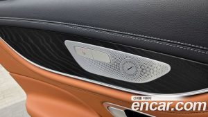 Mercedes-Benz CLS-Class CLS300d 4MATIC 2023 года из Южной Кореи