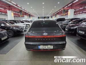 Hyundai Grandeur Calligraphy 2024 года из Южной Кореи