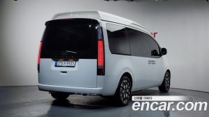 Hyundai Staria HEV 1.6 Lounge 7-Seater 2025 года из Южной Кореи