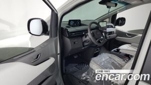 Hyundai Staria HEV 1.6 Lounge 7-Seater 2025 года из Южной Кореи