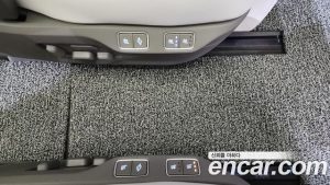 Hyundai Staria HEV 1.6 Lounge 7-Seater 2025 года из Южной Кореи