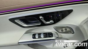 Mercedes-Benz EQE EQE350 4MATIC 2023 года из Южной Кореи