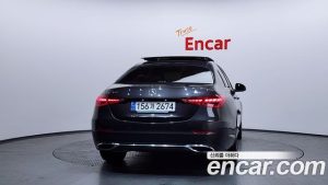 Mercedes-Benz C-Class C300 4MATIC Avantgarde 2024 года из Южной Кореи