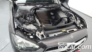 Mercedes-Benz C-Class C300 4MATIC Avantgarde 2024 года из Южной Кореи
