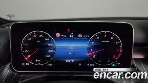 Mercedes-Benz C-Class C300 4MATIC Avantgarde 2024 года из Южной Кореи