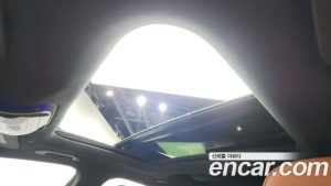Mercedes-Benz C-Class C300 4MATIC Avantgarde 2024 года из Южной Кореи