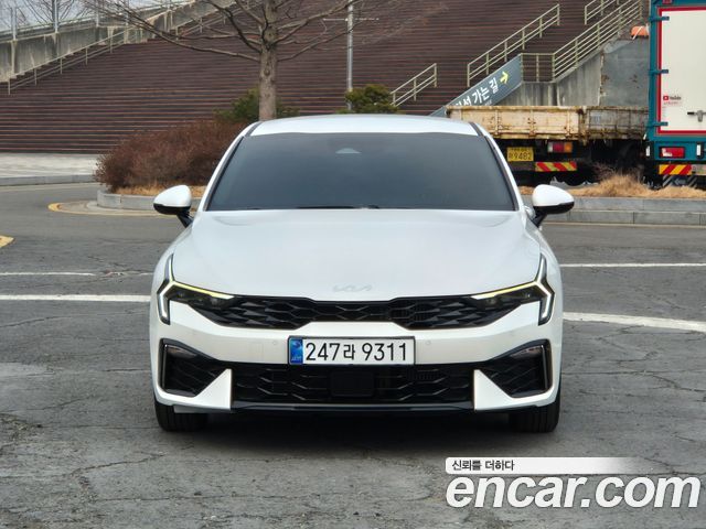 Kia K5 1.6 Turbo 2024 года из Кореи