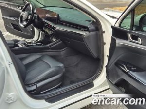 Kia K5 1.6 Turbo 2024 года из Южной Кореи