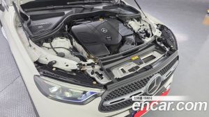 Mercedes-Benz GLC-Class GLC300 4MATIC AMG Line 2024 года из Южной Кореи