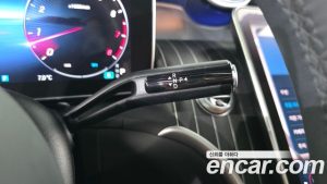 Mercedes-Benz GLC-Class GLC300 4MATIC AMG Line 2024 года из Южной Кореи