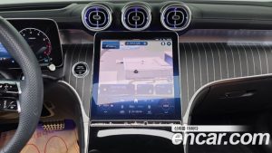 Mercedes-Benz GLC-Class GLC300 4MATIC AMG Line 2024 года из Южной Кореи