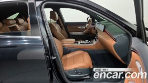 Genesis GV70 2.5T Бензин AWD 2025 года из Южной Кореи