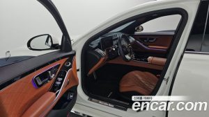 Mercedes-Benz S-Class S400 d 4MATIC 2023 года из Южной Кореи