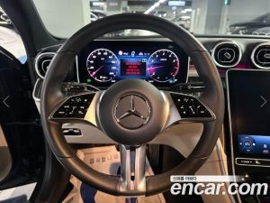 Mercedes-Benz C-Class C200 Avantgarde 2024 года из Южной Кореи
