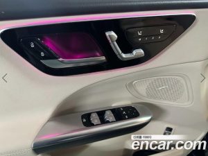 Mercedes-Benz C-Class C200 Avantgarde 2024 года из Южной Кореи