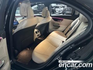 Mercedes-Benz C-Class C200 Avantgarde 2024 года из Южной Кореи