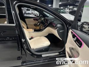 Mercedes-Benz C-Class C200 Avantgarde 2024 года из Южной Кореи