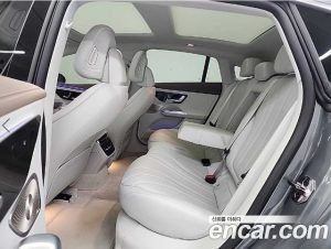 Mercedes-Benz EQE EQE350 4MATIC 2023 года из Южной Кореи
