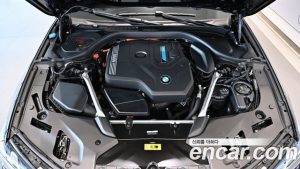 BMW 5-Series 530e Luxury 2023 года из Южной Кореи