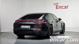 Porsche Panamera 4.0 GTS 2022 года из Южной Кореи