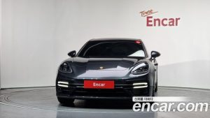 Porsche Panamera 4.0 GTS 2022 года из Южной Кореи