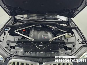BMW X6 xDrive40i M Sport 2025 года из Южной Кореи