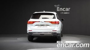 Renault-KoreaSamsung QM6 2.0 GDe LE Signature 2WD 2023 года из Южной Кореи