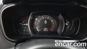 Renault-KoreaSamsung QM6 2.0 GDe LE Signature 2WD 2023 года из Южной Кореи