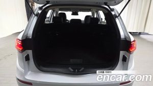 Renault-KoreaSamsung QM6 2.0 GDe LE Signature 2WD 2023 года из Южной Кореи