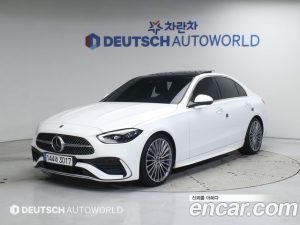 Mercedes-Benz C-Class C300 4MATIC AMG Line 2023 года из Южной Кореи