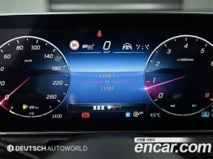 Mercedes-Benz C-Class C300 4MATIC AMG Line 2023 года из Южной Кореи