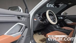 Audi Q3 35 TDI Premium 2023 года из Южной Кореи