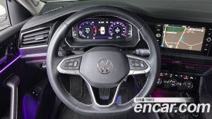 Volkswagen Jetta 1.5 TSI Prestige 2023 года из Южной Кореи