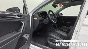 Volkswagen Tiguan 2.0 TDI Prestige 2022 года из Южной Кореи