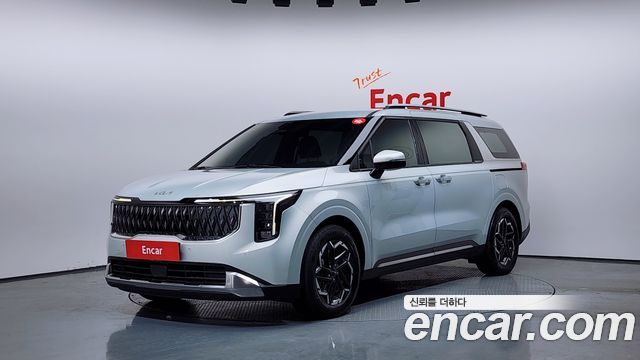 Kia Canival Бензин 9-Seater Noblesse 2024 года из Кореи