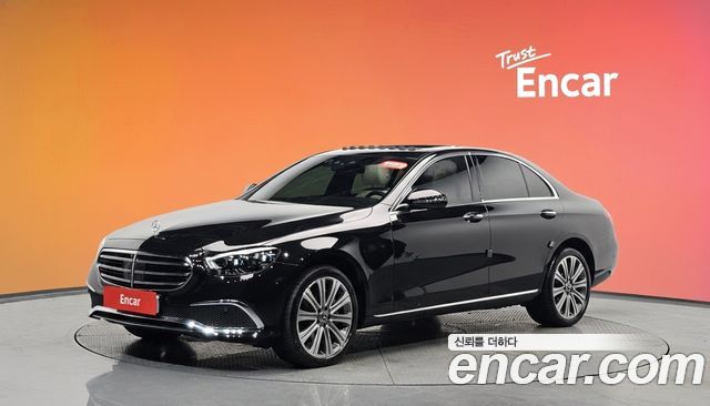 Mercedes-Benz E-Class E350 4MATIC Exclusive 2023 года из Кореи