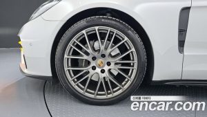 Porsche Panamera 2.9 AWD 2023 года из Южной Кореи